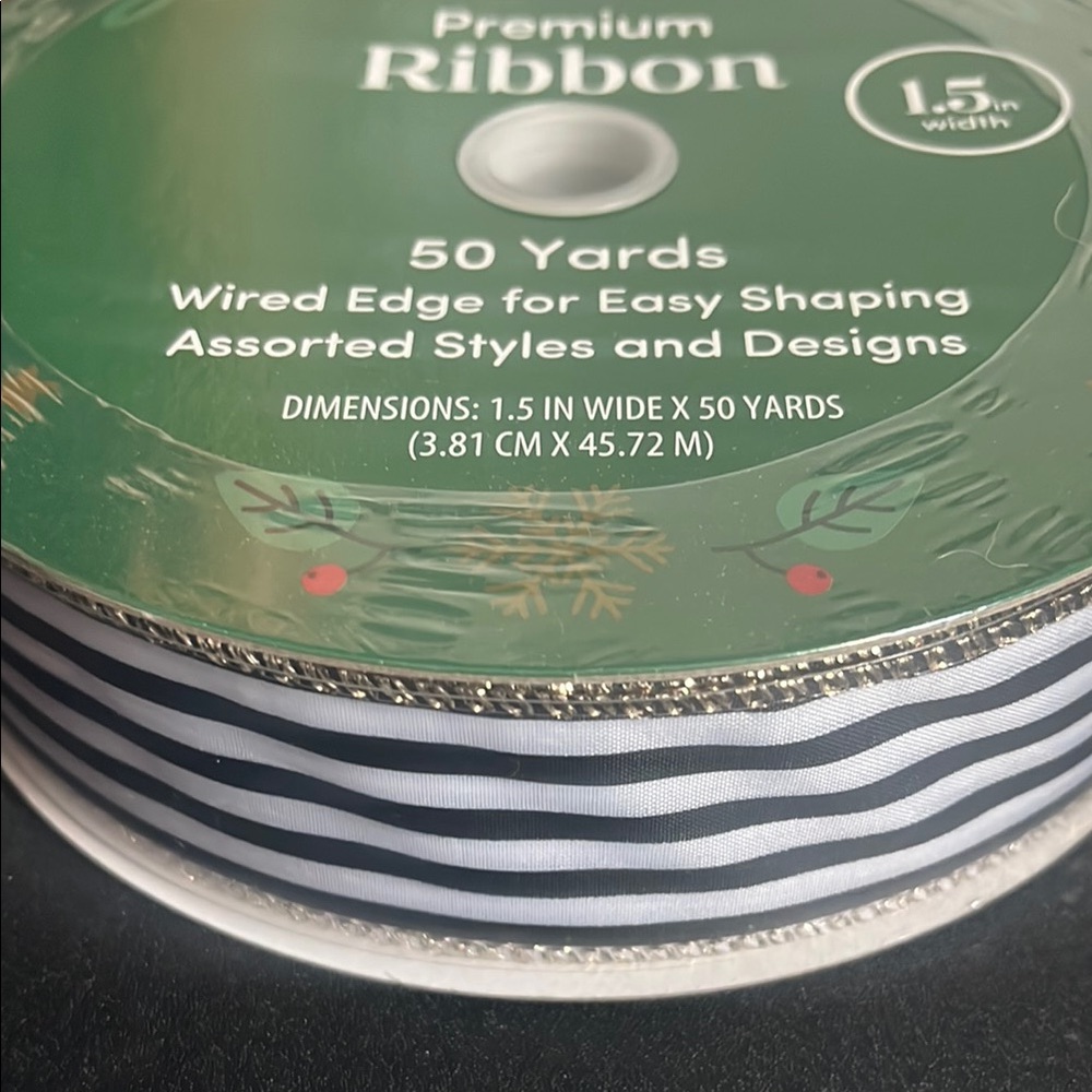 Members Mark wired 1.5in width Elegant Black and White Gift Wrap Ribbon 50 Yards